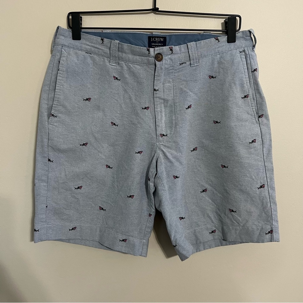 J Crew Gramercy Men’s Light Blue Shark Print Shorts size 31